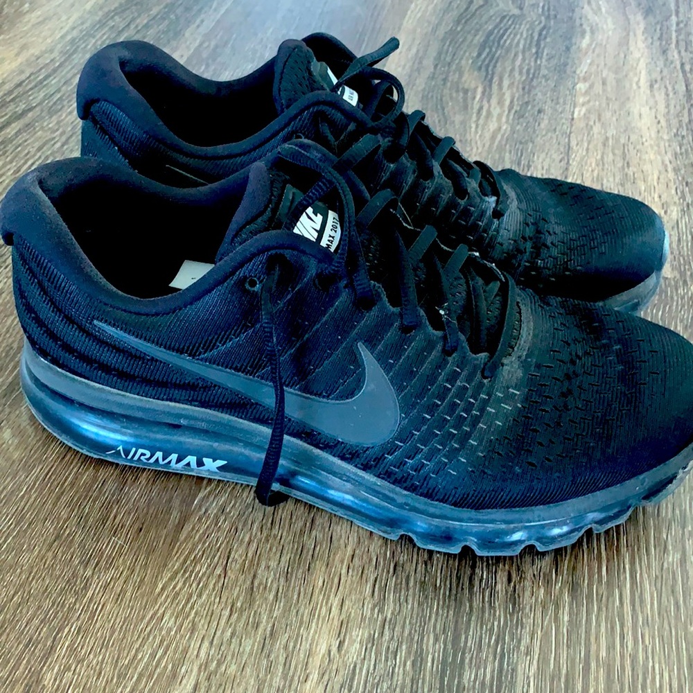Nike Air Max Trainers men’s 12
